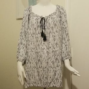 Faded Glory black & white splattered print top 2X, GUC